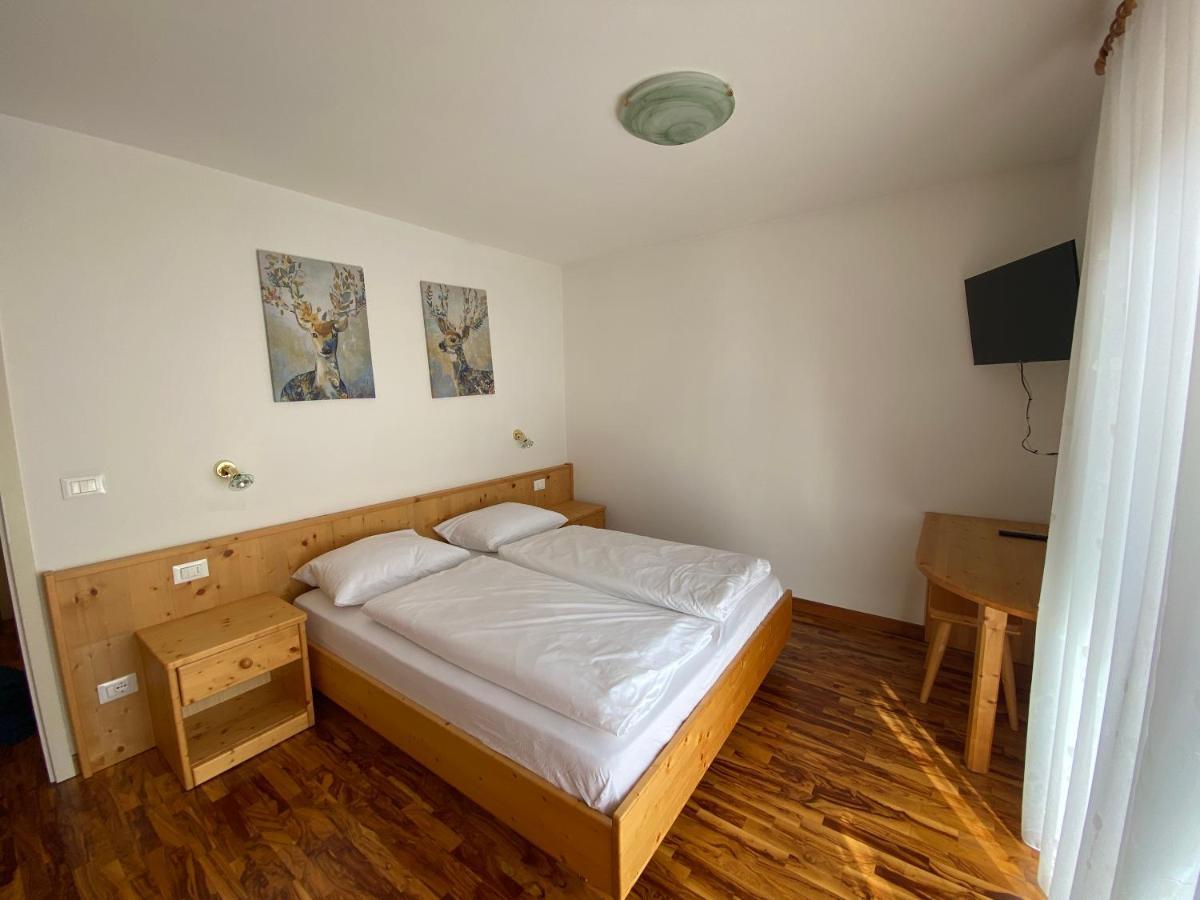 Amalia Apartment Santa Cristina Val Gardena Bagian luar foto